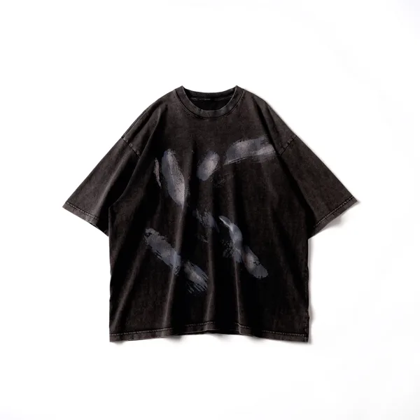 oversized graphic t-shirt